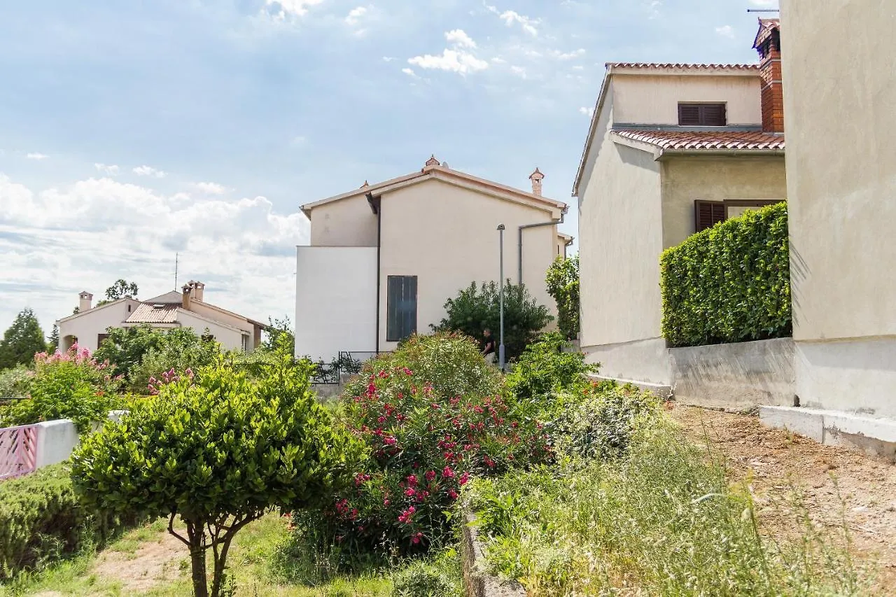 Apartments With Wifi Pula - 13031 Croatia