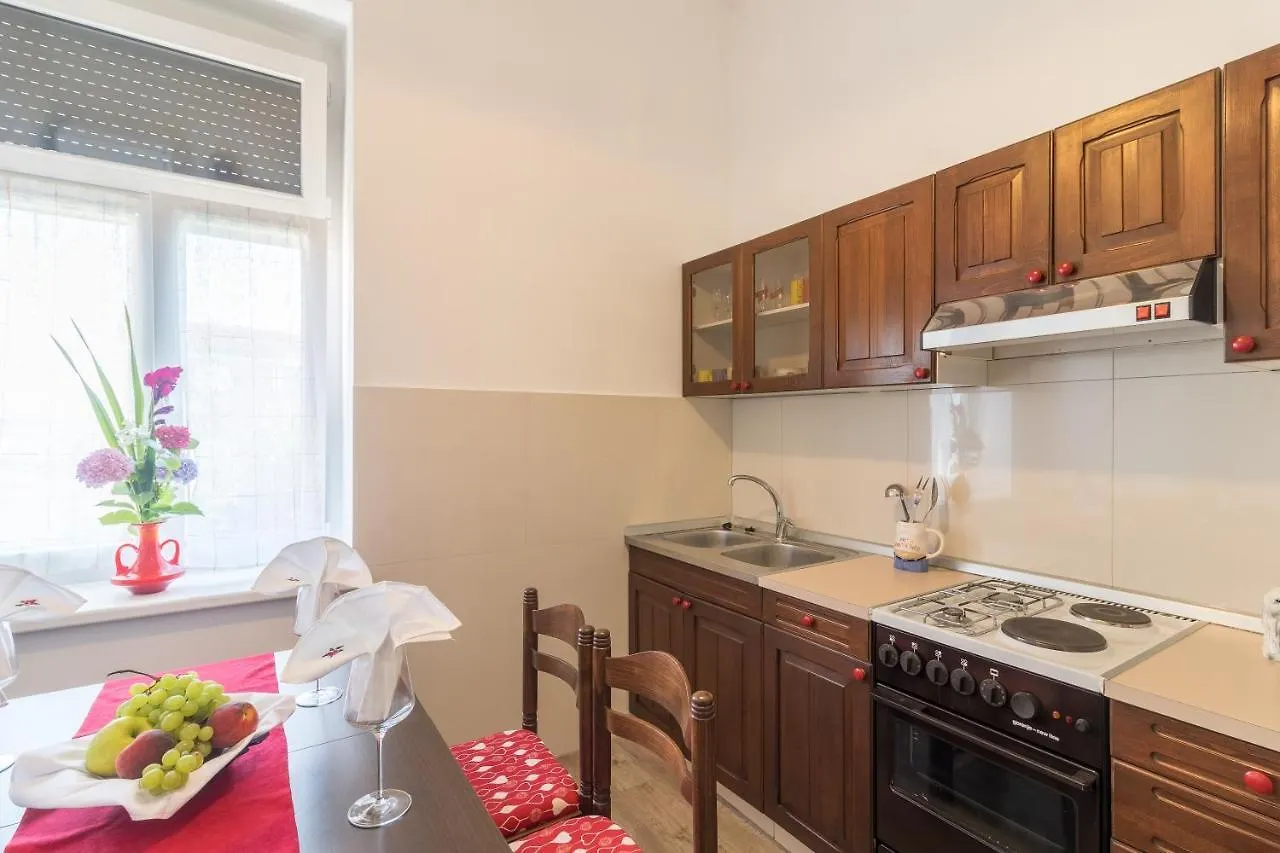 Apartments With Wifi Pula - 13031